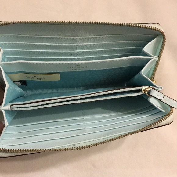 Kate Spade wallet - Picture 4 of 6